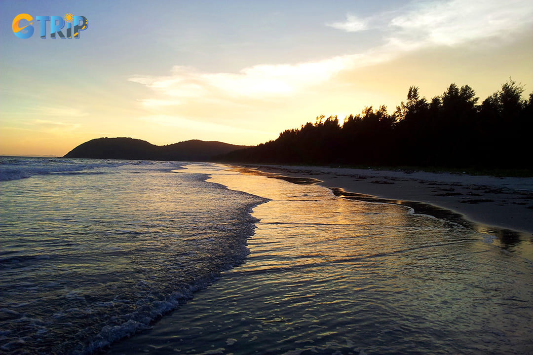 Ngoc Vung Island is another fantastic spot to explore in December