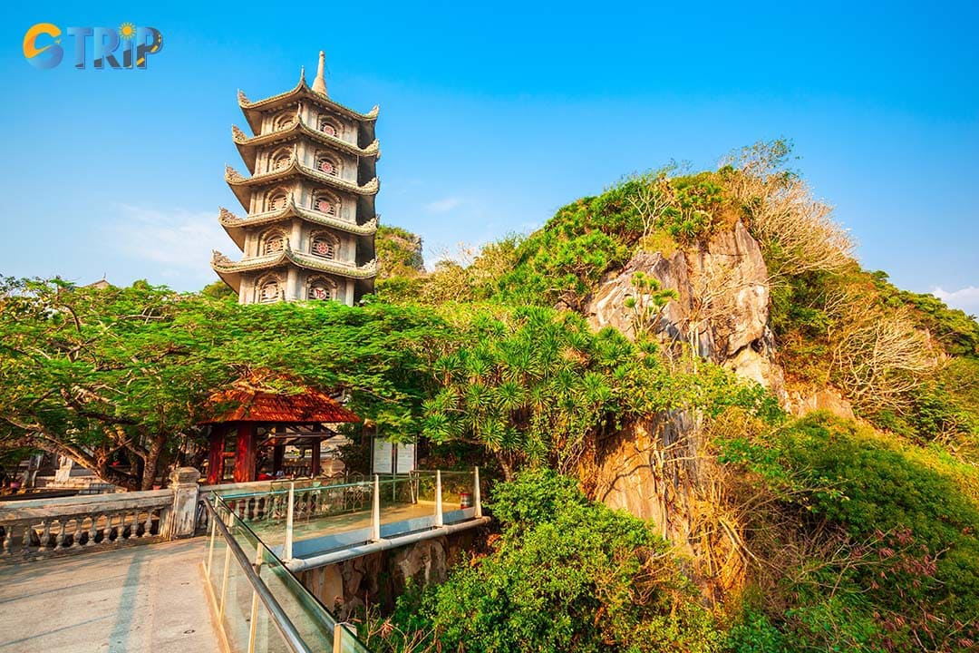 Non Nuoc Pagoda is a historic 17th-century temple set among the caves of Thuy Son, where sacred sanctuaries blend spiritual heritage with breathtaking coastal views