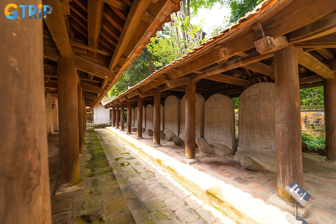 November’s mild weather offers the perfect backdrop for exploring Hanoi’s sacred sites, where clear skies, fallen leaves, and peaceful ceremonies bring spiritual heritage to life
