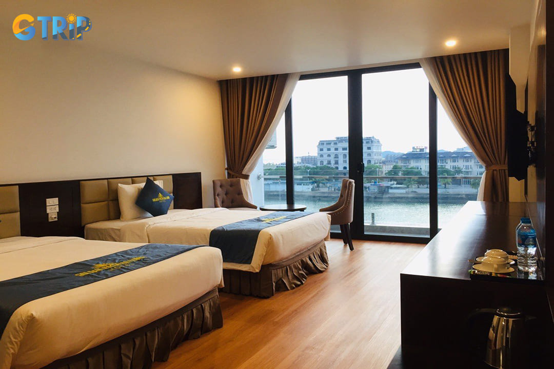 One of the clean and functional rooms of Golden Palm Halong Hotel