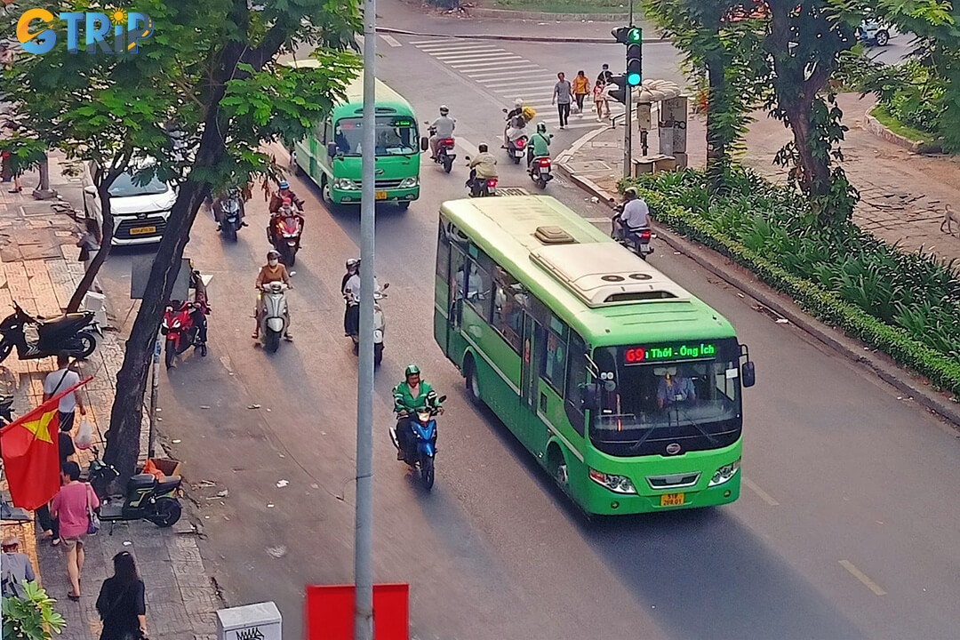 Pham Ngu Lao Street is easy to reach by taxi, ride-hailing app, or bus, just 30 - 45 minutes from the airport and a short ride from most city landmarks
