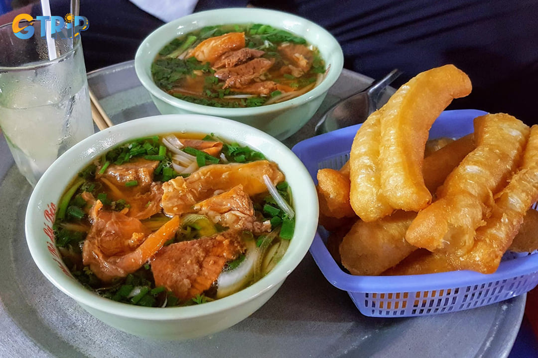 Pho Bo Ly Beo stands as a testament to the city's authentic pho tradition