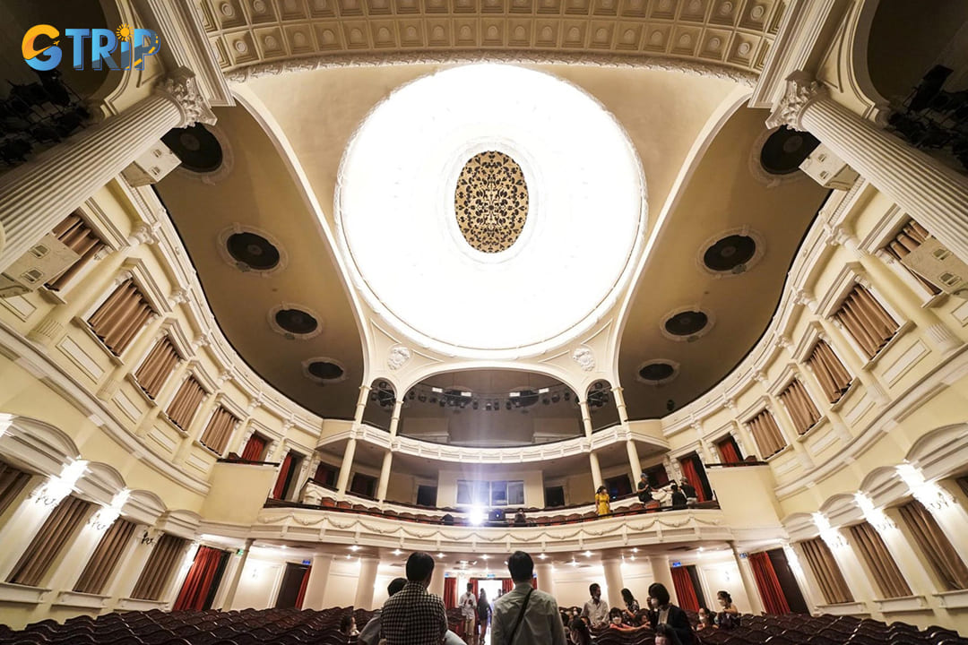 Photography policies can vary depending on the event and production company
