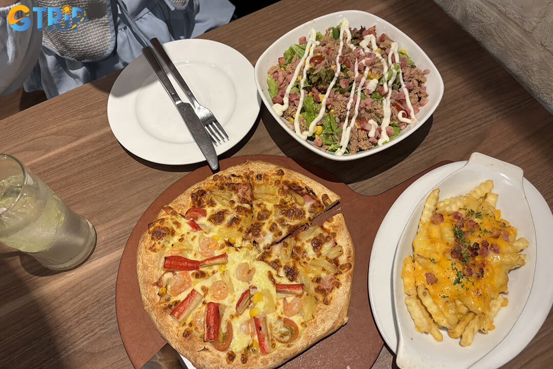 Pizza Hut in Hanoi blends global favorites with local flavors, offering a reliable and comfortable dining choice for both travelers and locals