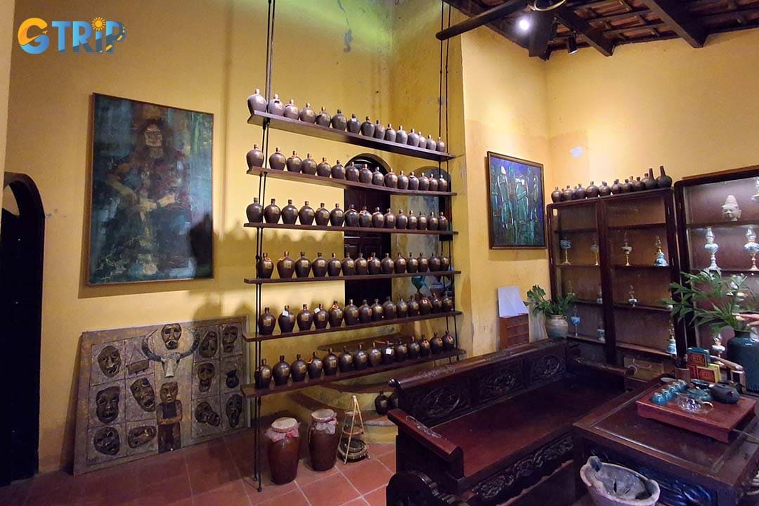 Plan your visit for the weekend, when live dan tranh performances, traditional tea, and the serene forest setting combine to create a deeply immersive and unforgettable cultural experience at the museum