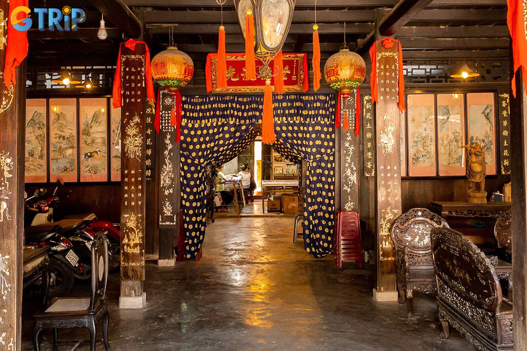 Plan your visit to Phung Hung Old House with a combo ticket, comfortable shoes, and respectful behavior to fully enjoy this historic residence