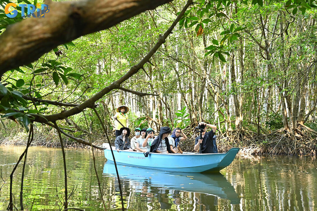 Prepare for a smooth trip by carrying cash, using sun and insect protection, checking ferry times, fueling up early, and booking return transport in advance