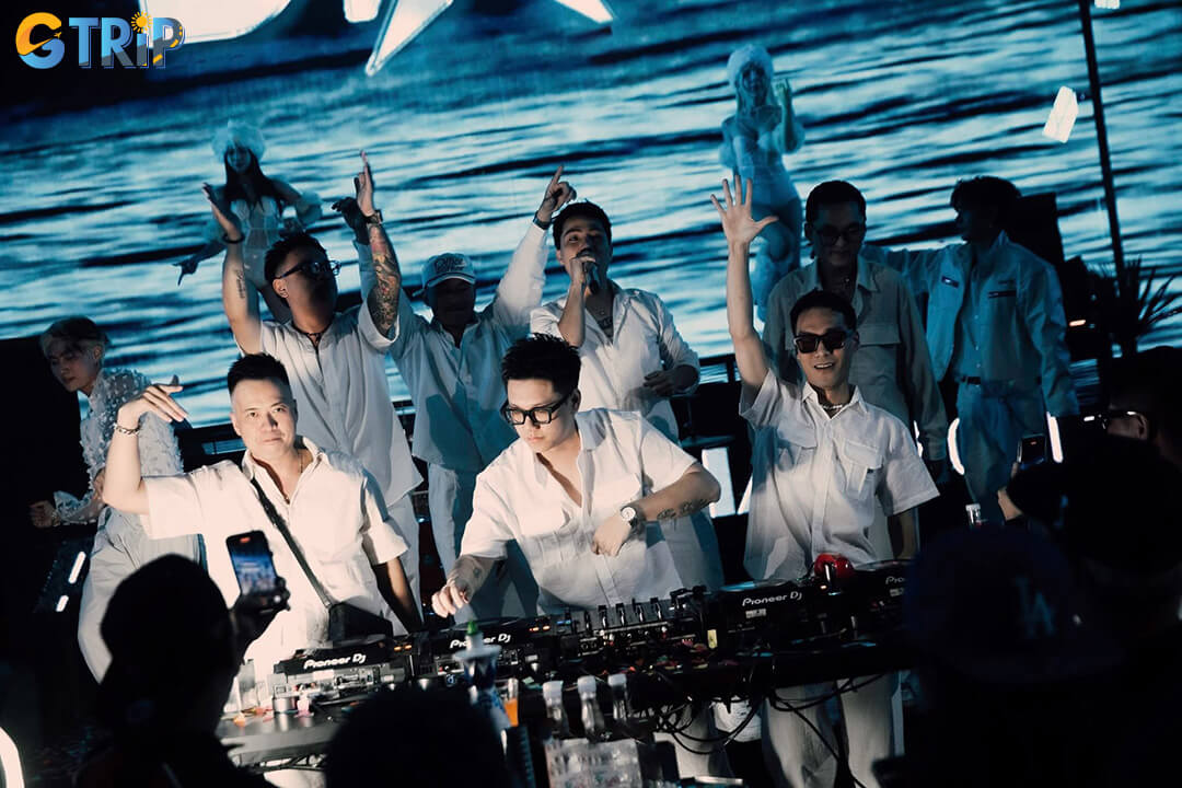Ranked 67 in DJ Mag’s Top 100 Clubs, A Plus Hanoi redefines luxury nightlife with elite DJs, multi-level design, and Vietnam’s most exclusive clubbing experience