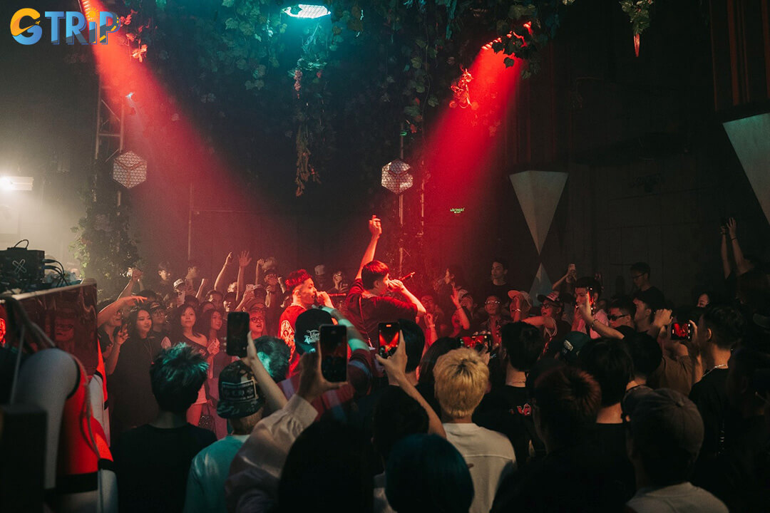 Ranked 91 in DJ Mag’s Top 100 Clubs, Noxx Citi is Hanoi’s premier global-standard nightclub, delivering immersive audio-visual shows and elite DJ performances