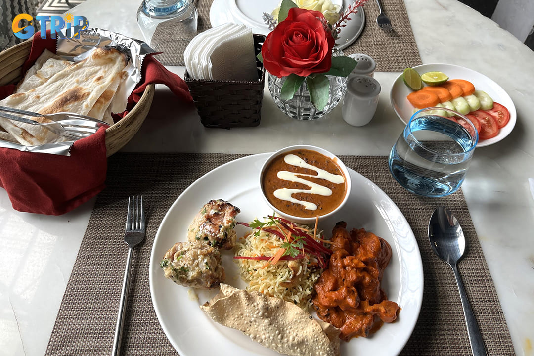Rasm Indian Cuisine offers a refined dining experience that combines authentic Indian flavors with contemporary presentation