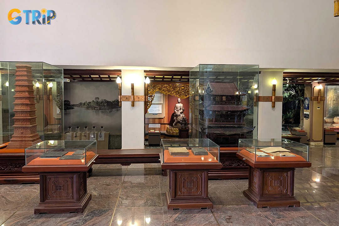 Reaching the Vietnam Museum of Literature is straightforward with several transportation options available for tourists
