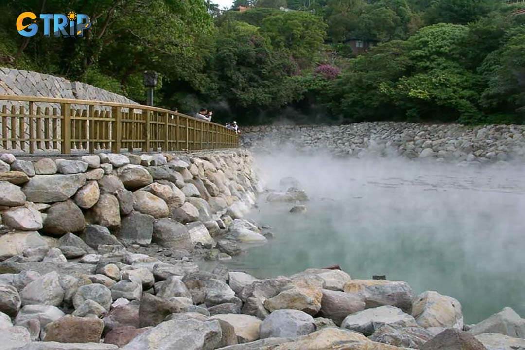 Relaxing at Kenh Ga Hot Spring will make you feel comfortable after many adventures in Ninh Binh in May