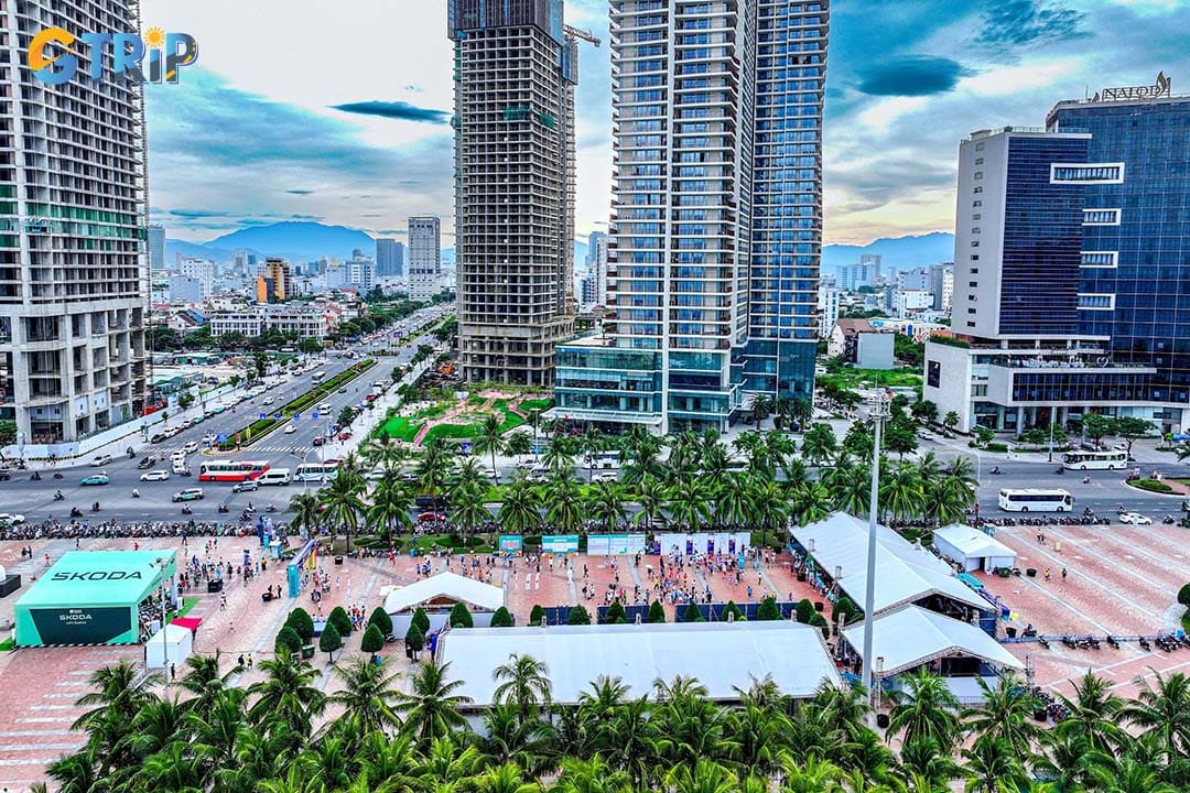 Remember above practical tips to have a nice trip to the East Sea Park Da Nang