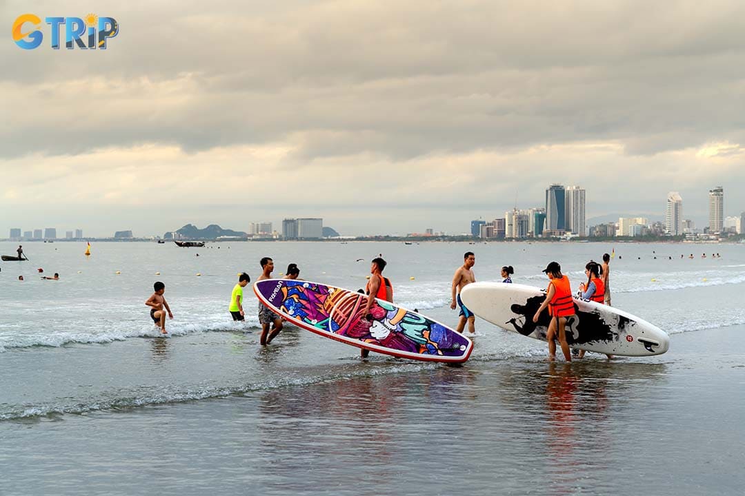 Remember essential tips to have a great surfing experience in Da Nang
