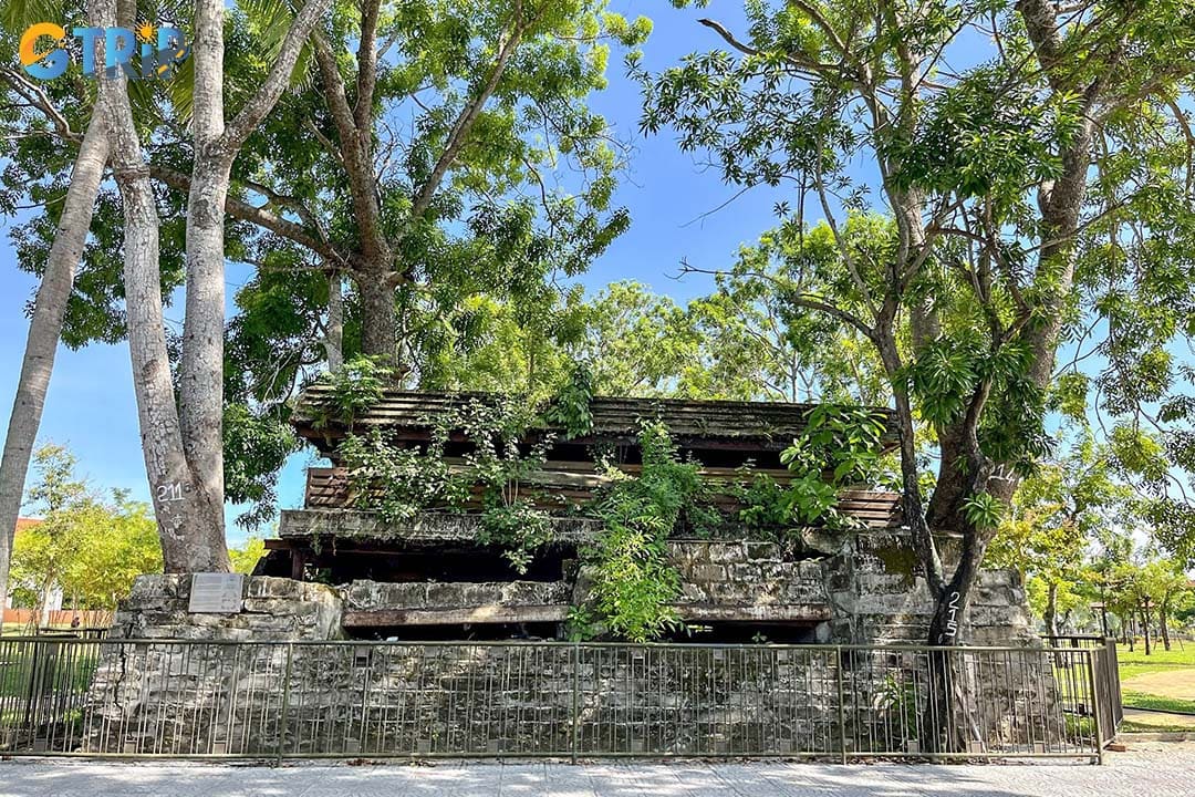 Remember practical tips to have a good time relaxing at the Hoi An Central Park