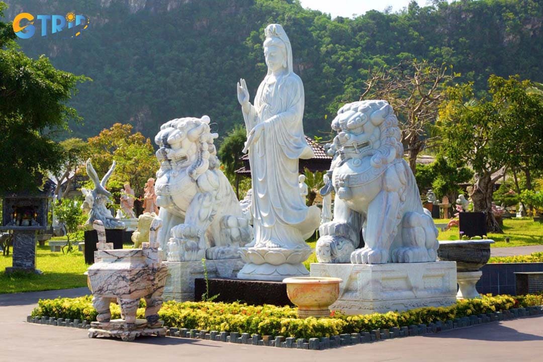 Remember practical tips to have a wonderful trip to Non Nuoc Stone Carving Village