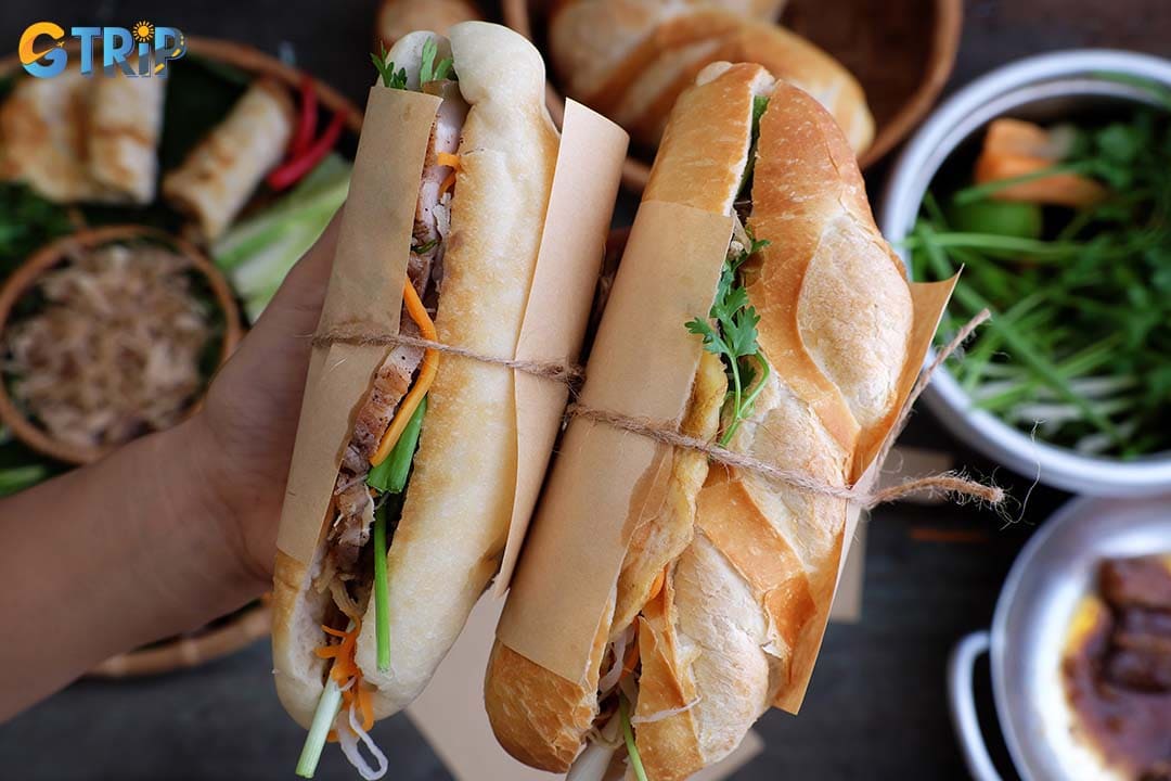 Remember tips to have a good bite of banh mi in Da Nang