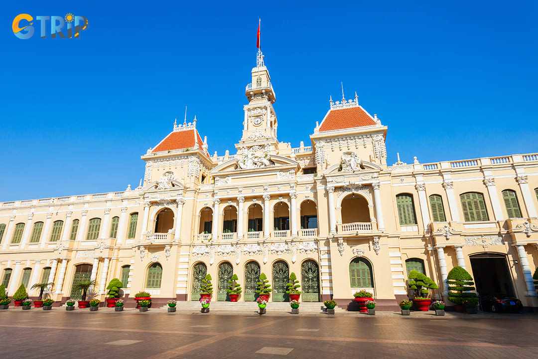 Renamed the People’s Committee Building, it shifted from a colonial administrative center to a symbol of national resilience and self-governance