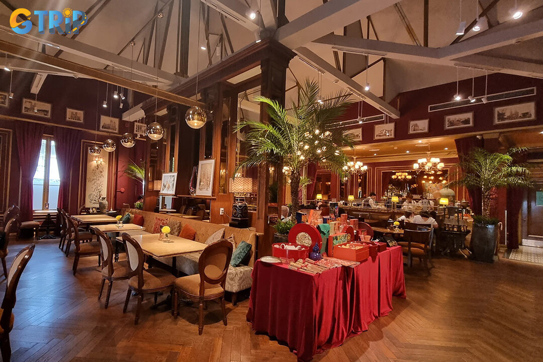 Runam is a premium Vietnamese coffee brand offering high-quality beans, expert roasting, and a refined, luxurious experience for locals and visitors alike