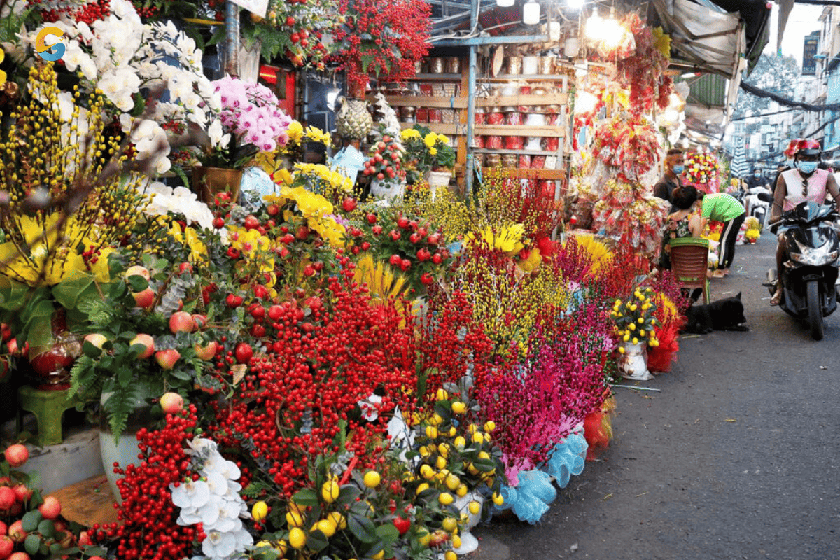 Saigon Local Markets Morning Tour