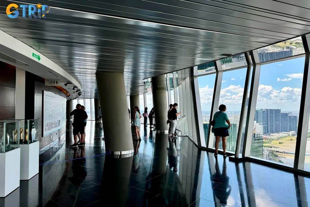 Saigon Skydeck is easy to plan with daily opening hours, clear ticket pricing, fast elevator access, and is best visited in the late afternoon to enjoy daylight views, sunset