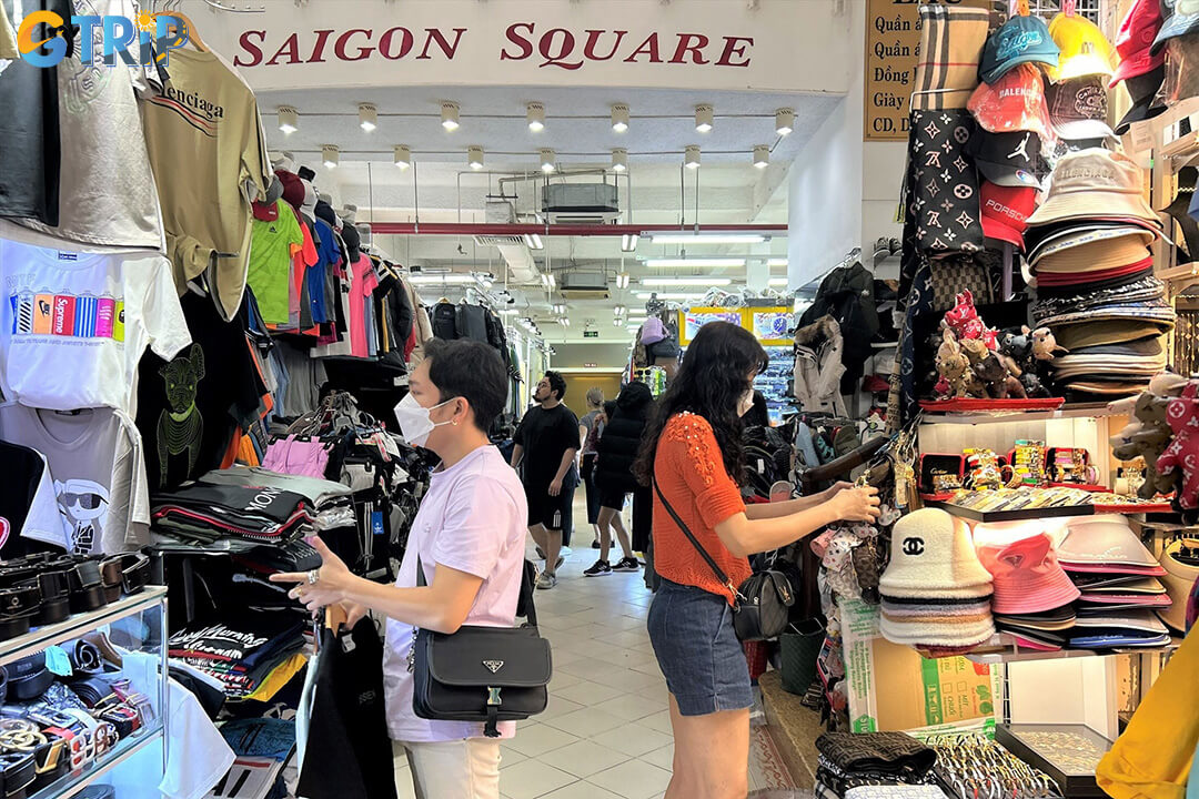 Saigon Square offers a wide range of affordable clothing, accessories, and souvenirs, making it a go-to spot for fashion bargains in central Ho Chi Minh City