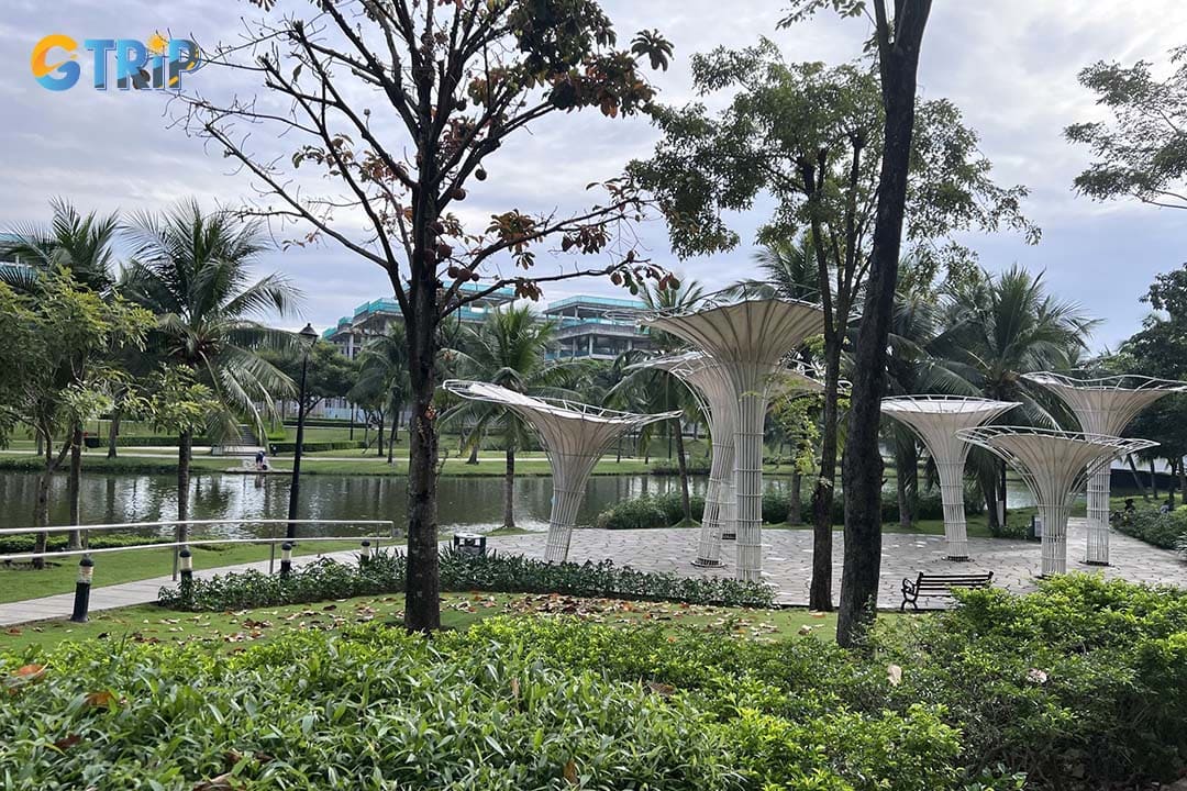 Sala Park is perfect for strolling and wandering around