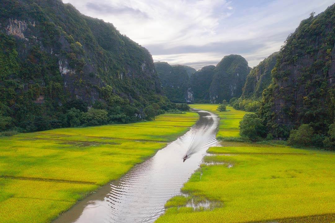 How To Get From Sapa to Ninh Binh: Distance, Transport, Route, And Tips