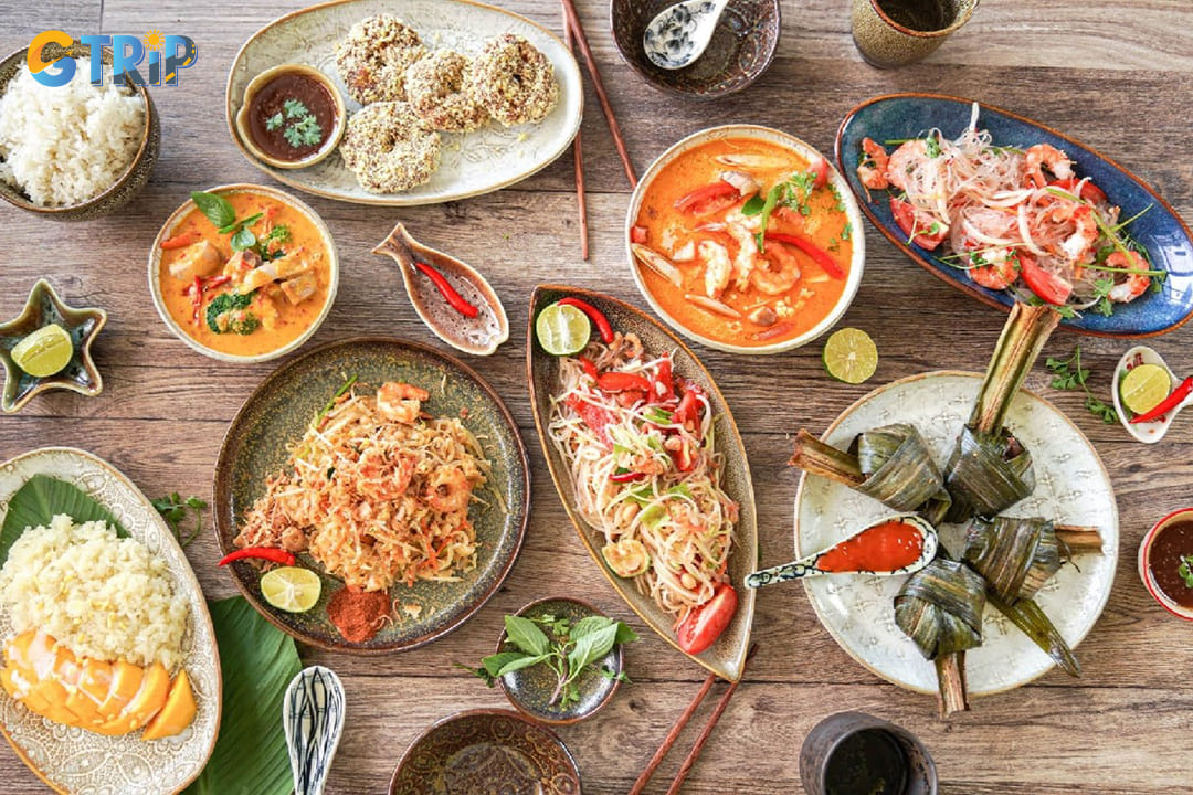 Sawasdee, a pioneer of Thai cuisine in Hanoi for over 20 years, offers refined dishes in an elegant setting perfect for business or special occasions