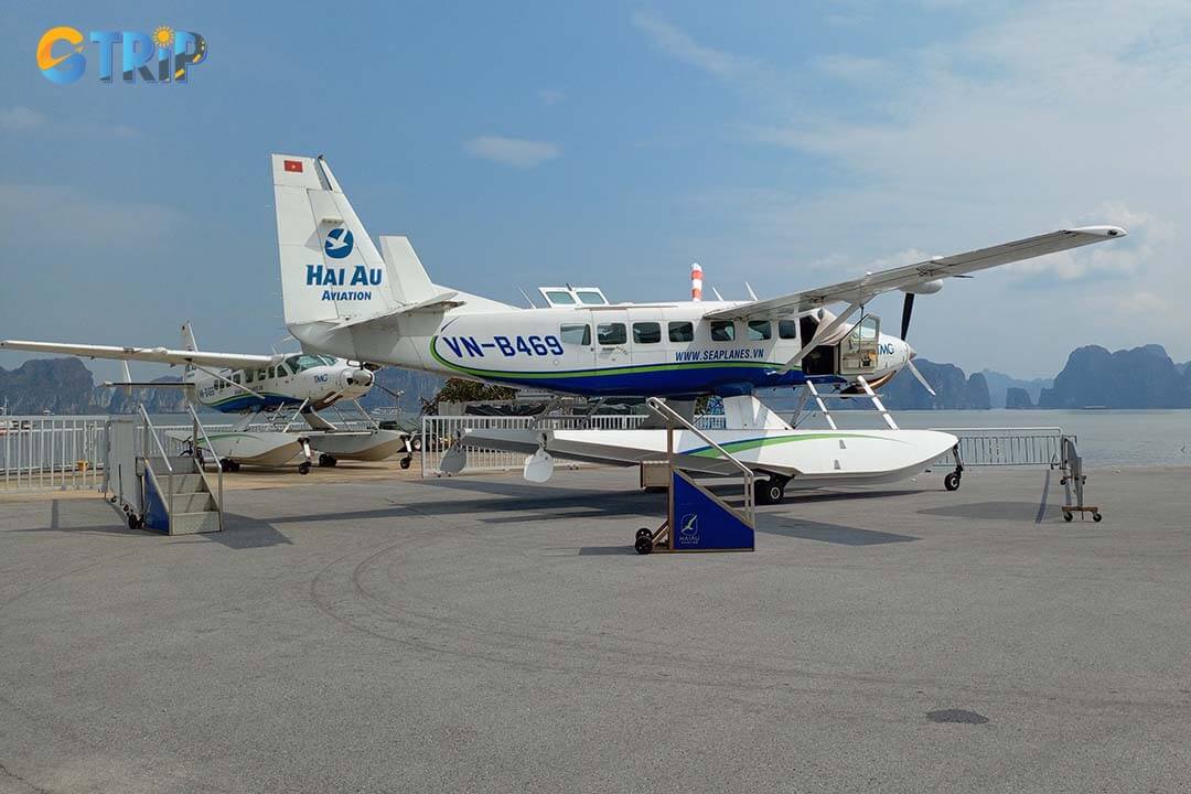 Seaplane is a great choice if you want to see the panoramic view of Ha Long