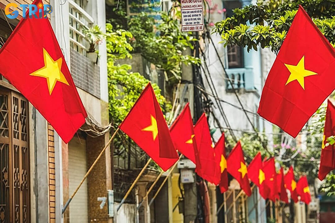 September in Ho Chi Minh City bursts with national pride and colorful lantern-lit celebrations, offering travelers a lively cultural experience