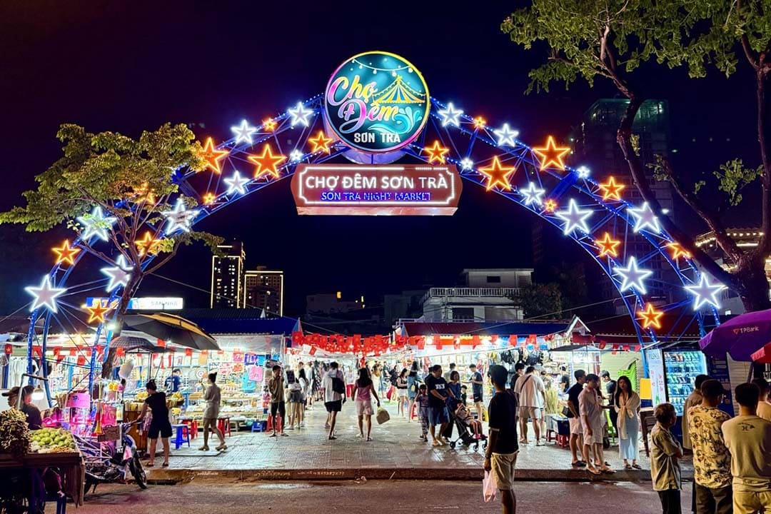 Son Tra Night Market Da Nang: Food, Shopping & Nightlife Guide