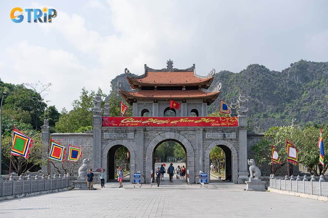 Southern citadel at Hoa Lu Acient Capital