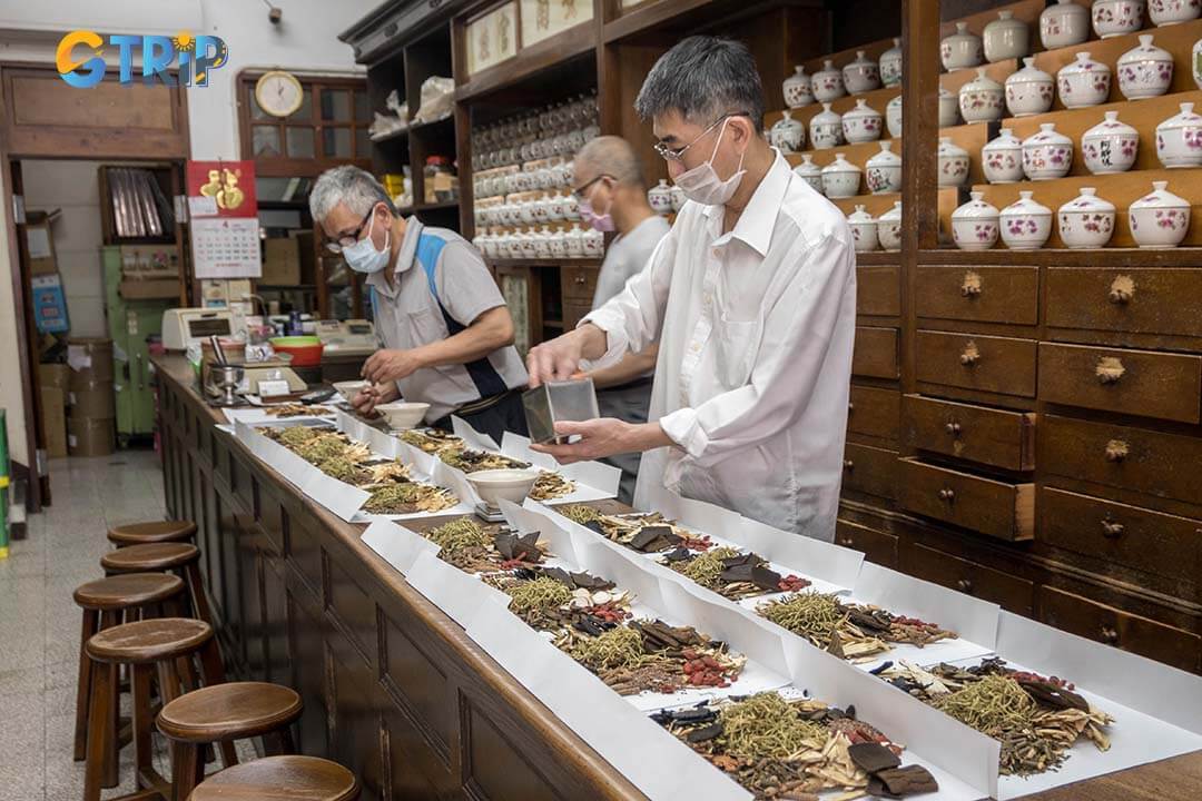 Step into Cholon’s heritage through Binh Tay Market’s traditional medicine stalls, where ancient healing practices come alive