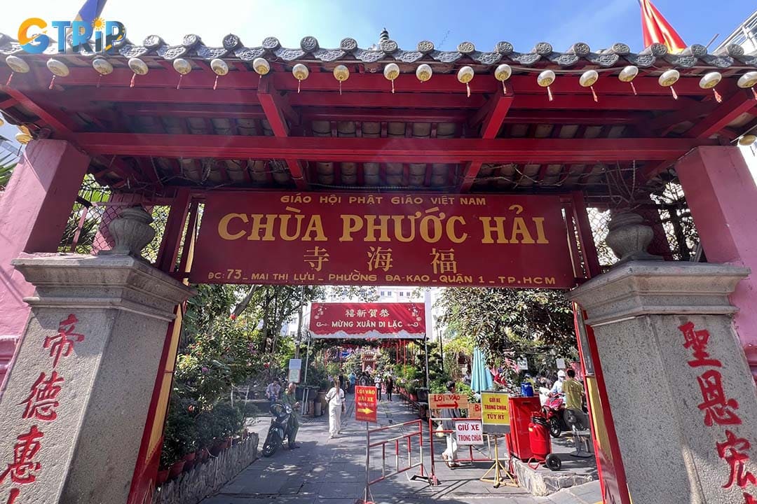 Stepping into the Jade Emperor Pagoda feels like entering a mystical, incense-filled world of dark corridors, intricate Taoist statues, and powerful deities