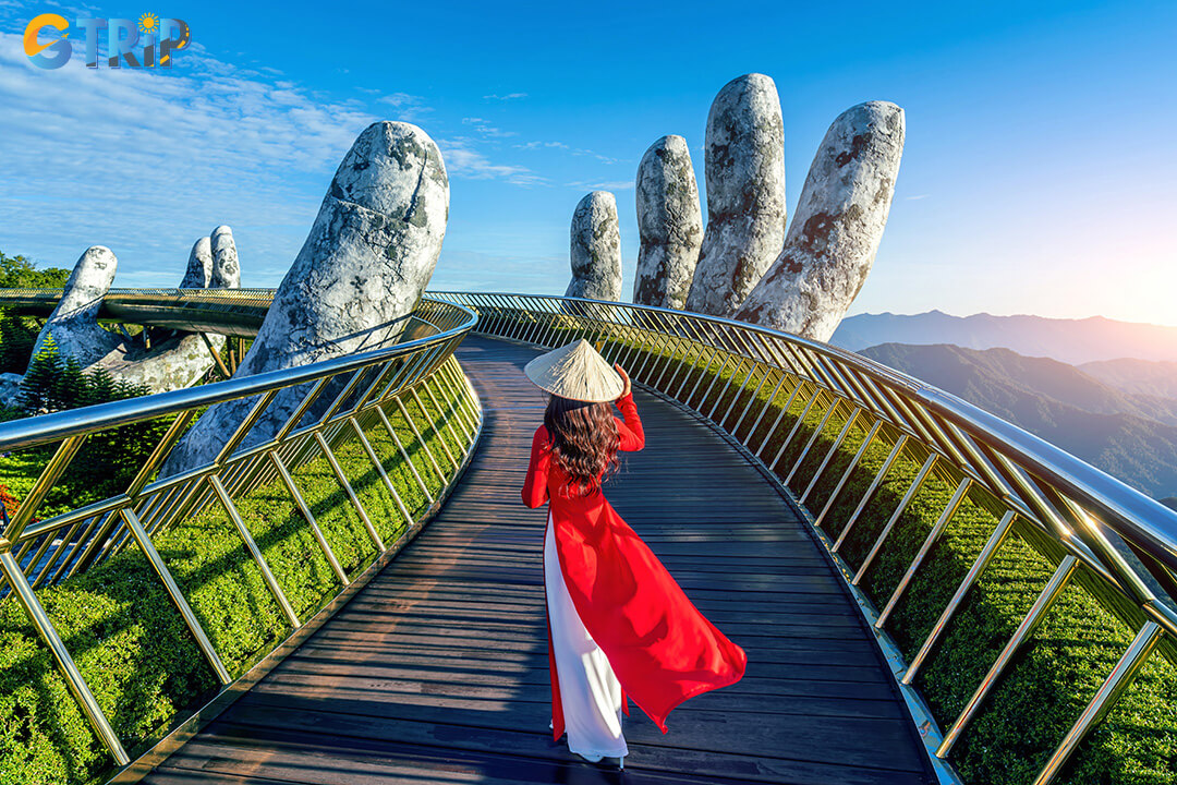 Surrounding French Village are Ba Na Hills’ most iconic attractions, from the cloud-walking Golden Bridge and romantic flower gardens to spiritual landmarks