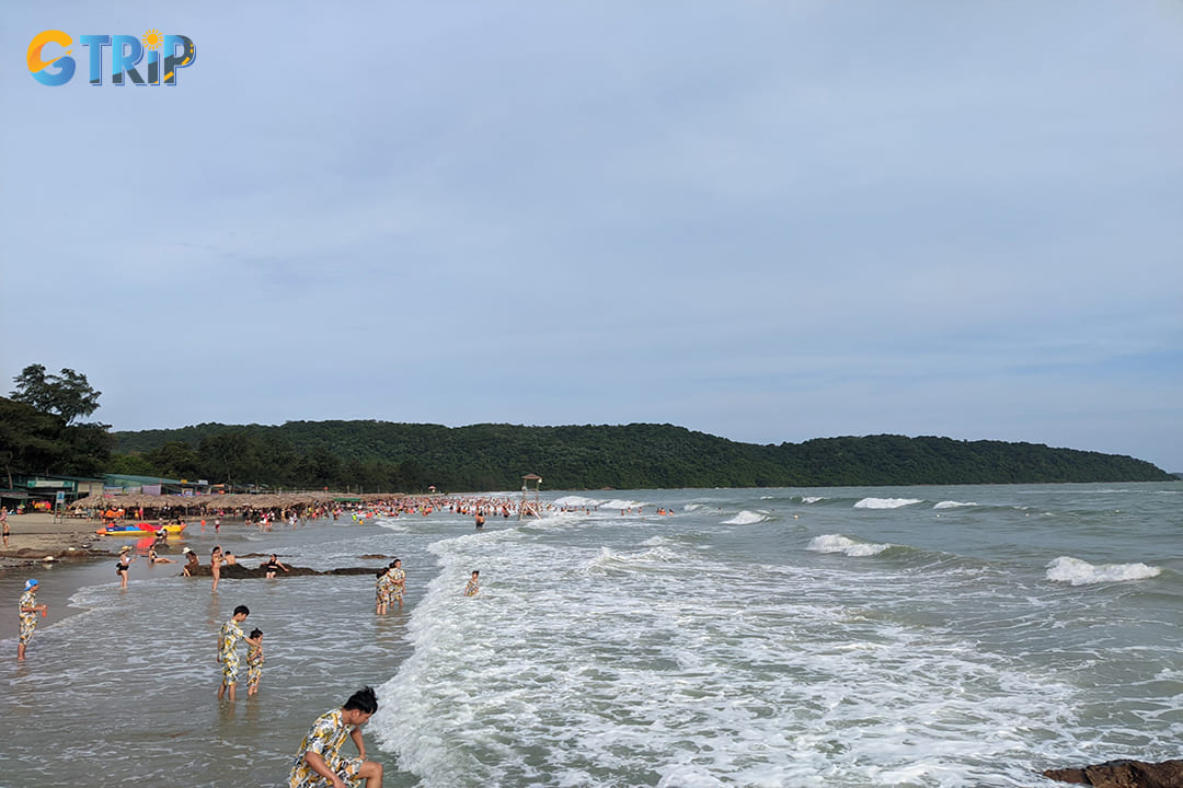 Swimming at Van Chay Beach is a refreshing way to connect with the natural beauty of the area