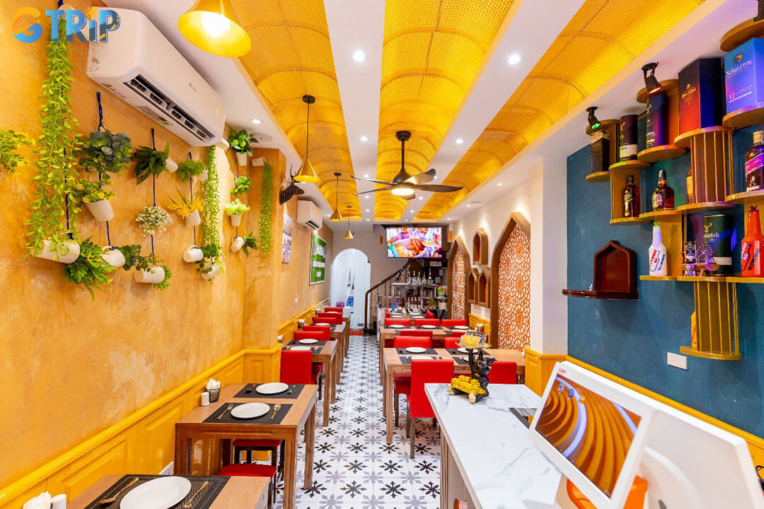 Tadka Indian Restaurant on Phung Hung Street serves authentic Halal Indian cuisine with quick service, ideal for groups and busy travelers