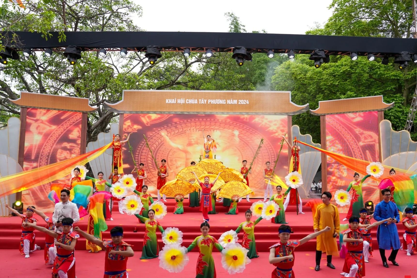 Tay Phuong Pagoda Festival 2026