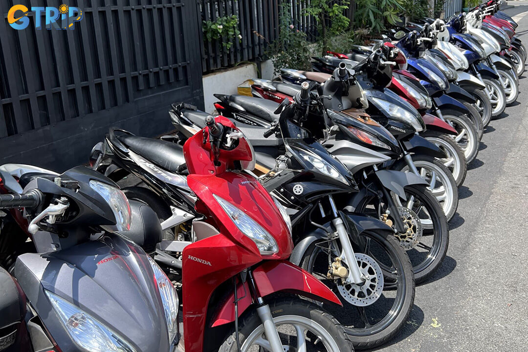 Thanh Lan Motorbike Rental offers well-maintained bikes, clear pricing, and a hassle-free rental experience for confident riding in Saigon