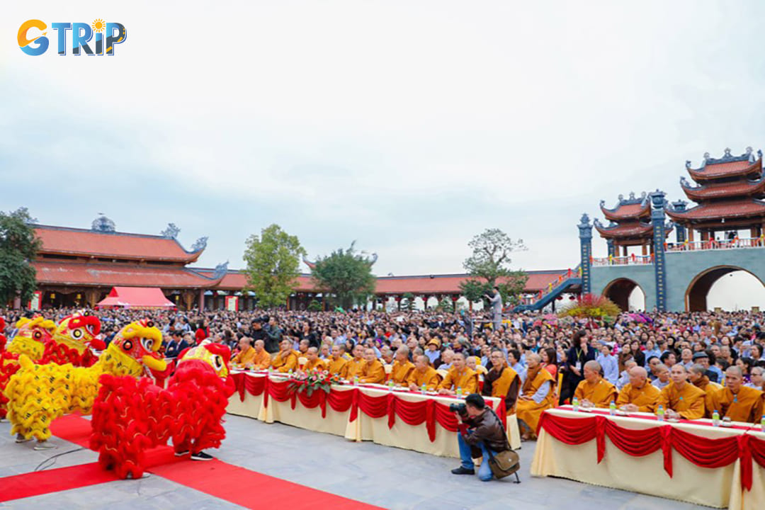 The atmosphere of the Spring Festival at the start of Lunar New Year