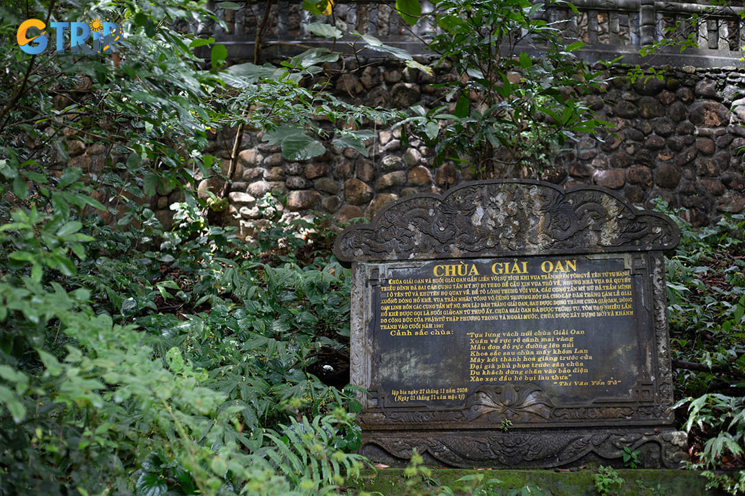 The best time to visit Giai Oan Pagoda is during the spring months