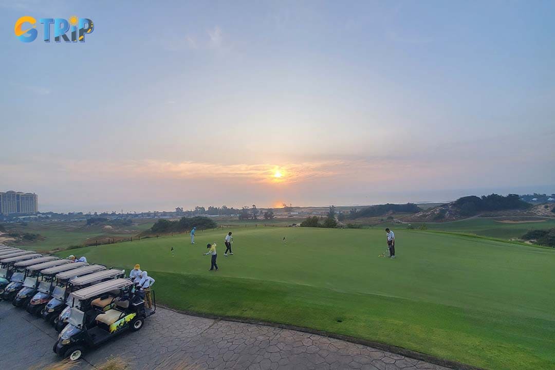 The Bluffs in Ho Tram is a must-visit place for golf lovers