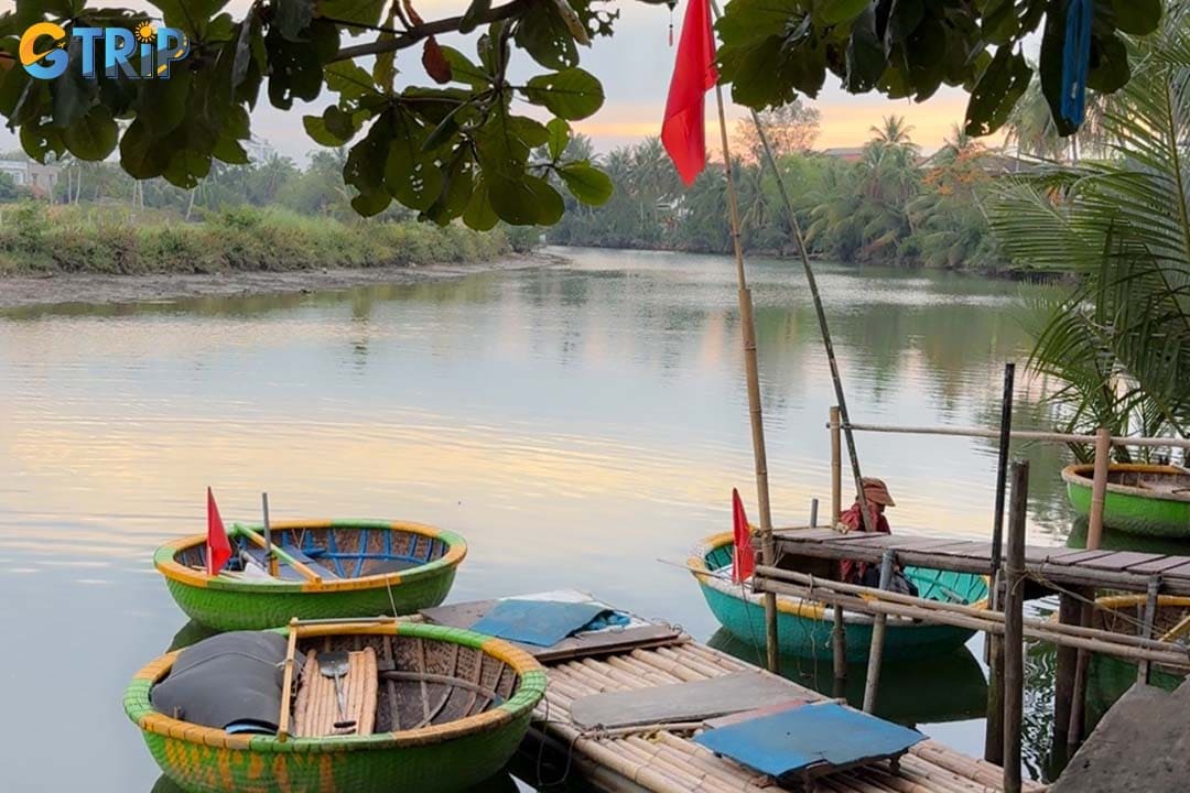 The Cam Thanh Coconut Village route goes through peaceful countryside scenery, including rice fields, grazing buffalo, small villages, cemeteries, and local farms
