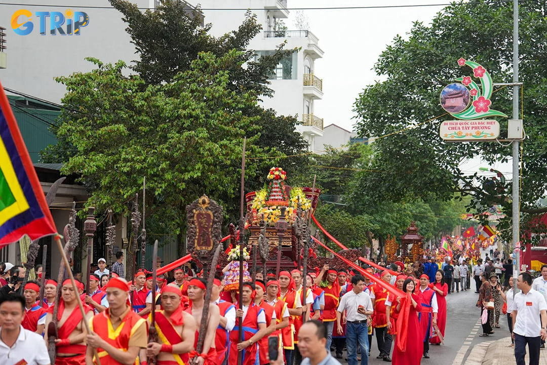 The ceremonial part features offering rituals and worship of the Buddha