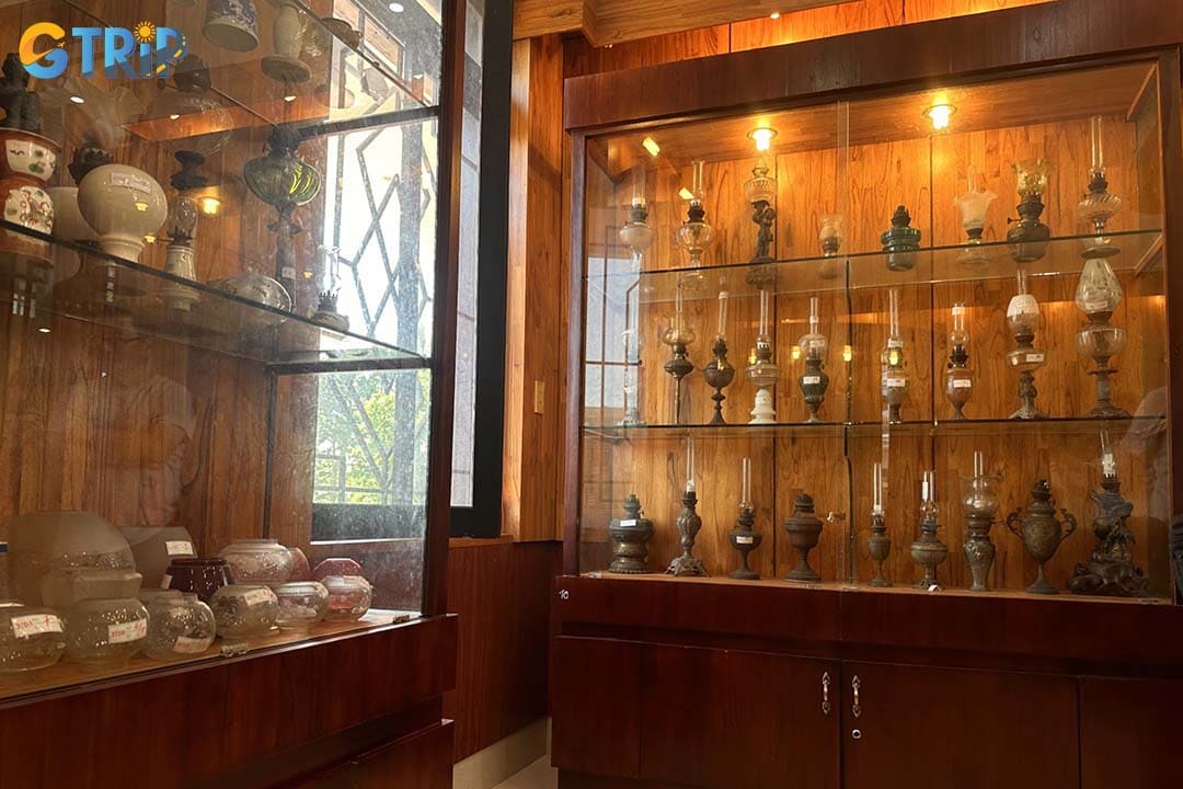 The Dien Ban Museum highlights local history, cultural heritage, and the resilience of the region’s people