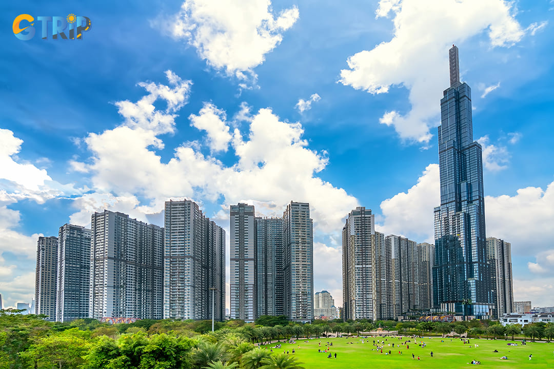 The fastest and most convenient way to reach Landmark 81 is by using a taxi or ride-hailing apps