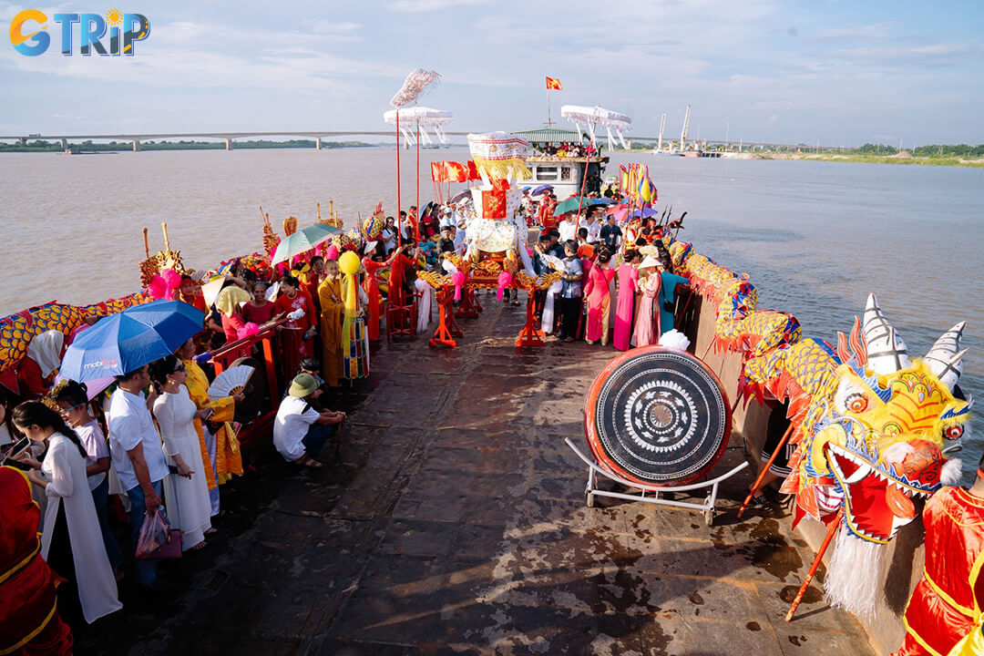The festival showcases many cultural features of the Red River region