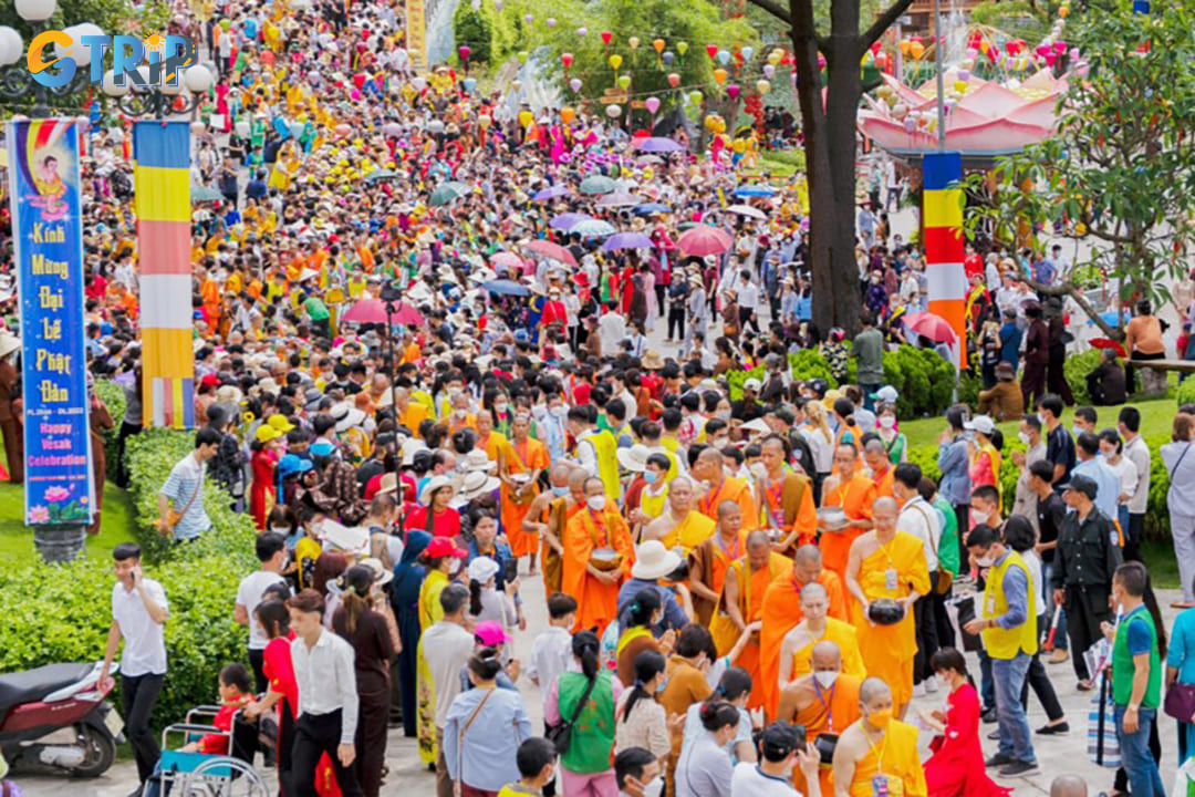 The festival’s celebration allows participants to reconnect with Buddhist values of compassion and mindfulness