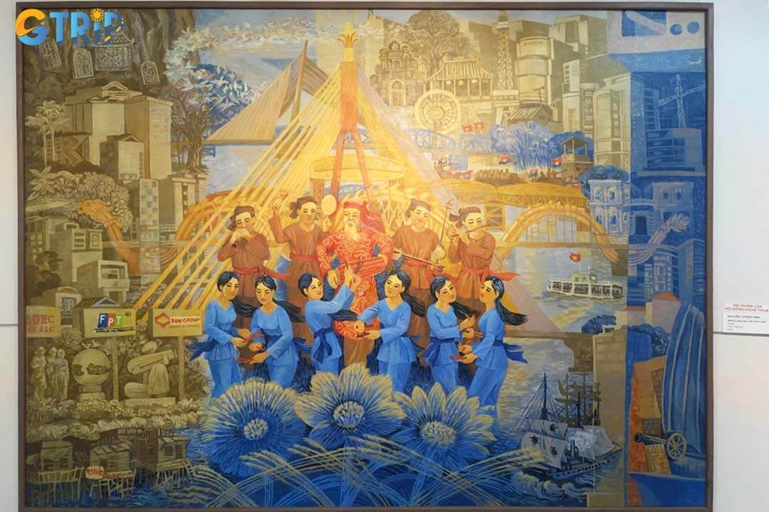 The first floor showcases contemporary works by Da Nang artists, exploring modern Vietnamese life through bold styles, and fresh perspectives